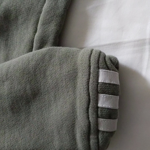 Adidas Cropped Olive Quarter Zip Sweatshirt - Picture 3 of 6